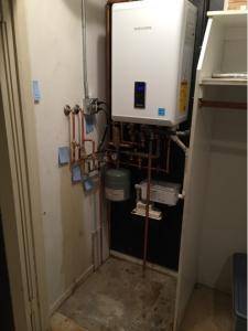 Wall mounted Direct vent condensing gas boiler